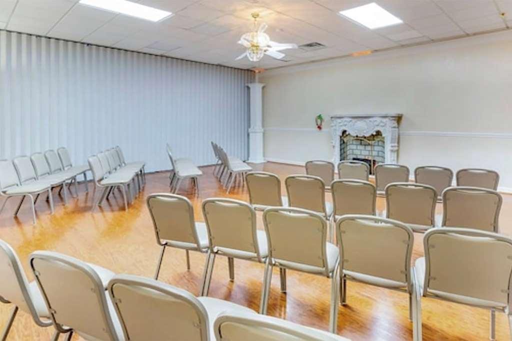 Travelodge By Wyndham Baton Rouge East Facilidades foto