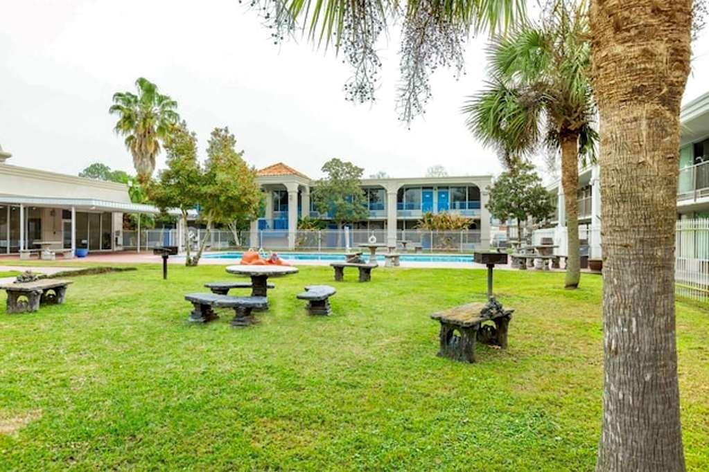 Travelodge By Wyndham Baton Rouge East Facilidades foto